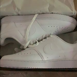 NIKE VISION LOW TOP SHOES